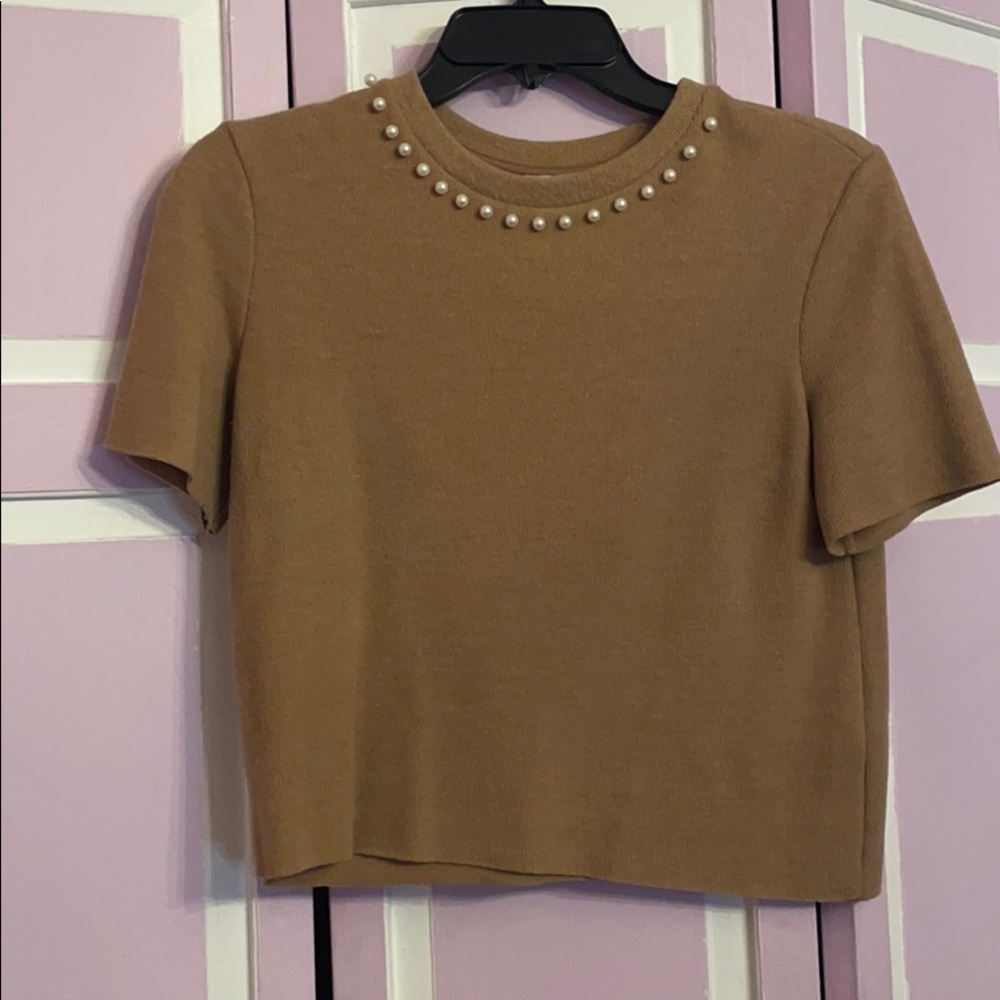 Crop pearly top